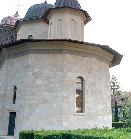  Mănăstirea Negru Vodă – prima etapă: biserică de curte, ctitorie domnească